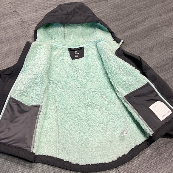 All in Motion Grey Coat with Turquoise Faux Fur Interior - Big Girls Size M - Picture 5 of 7